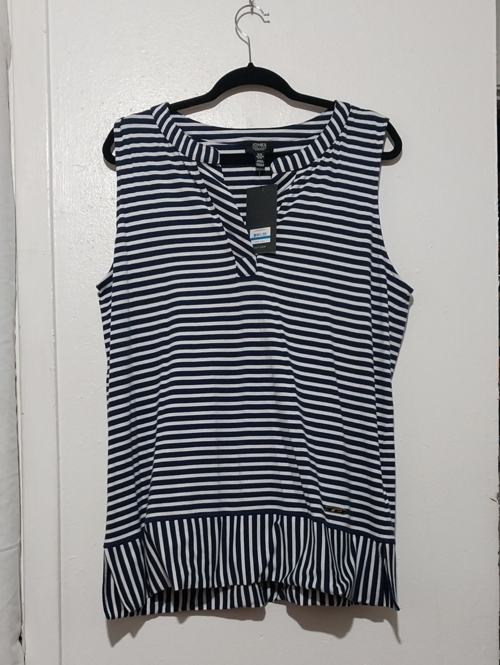 Jones New York Navy & White Striped Sleeveless Top